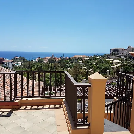 Terrazas Del Duque Apartment *